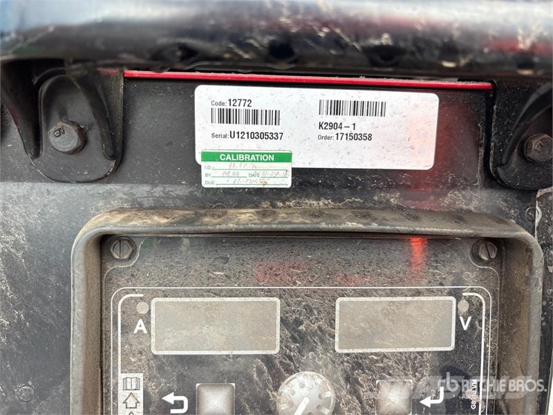 Lincoln Electric of (3) Lincoln Electric Power Wave 80 A Soldadoras