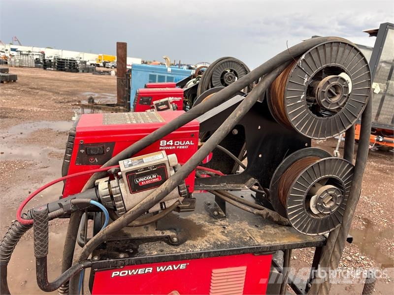 Lincoln Electric of (3) Lincoln Electric Power Wave 80 A Soldadoras
