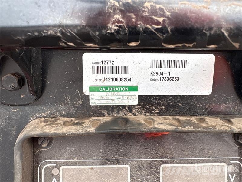Lincoln Electric of (3) Lincoln Electric Power Wave 80 A Soldadoras
