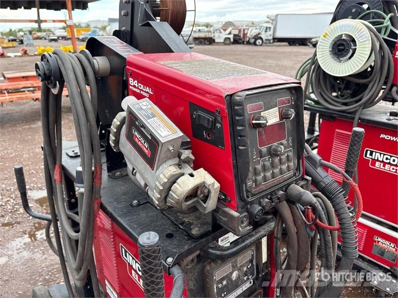 Lincoln Electric of (3) Lincoln Electric Power Wave 80 A Soldadoras