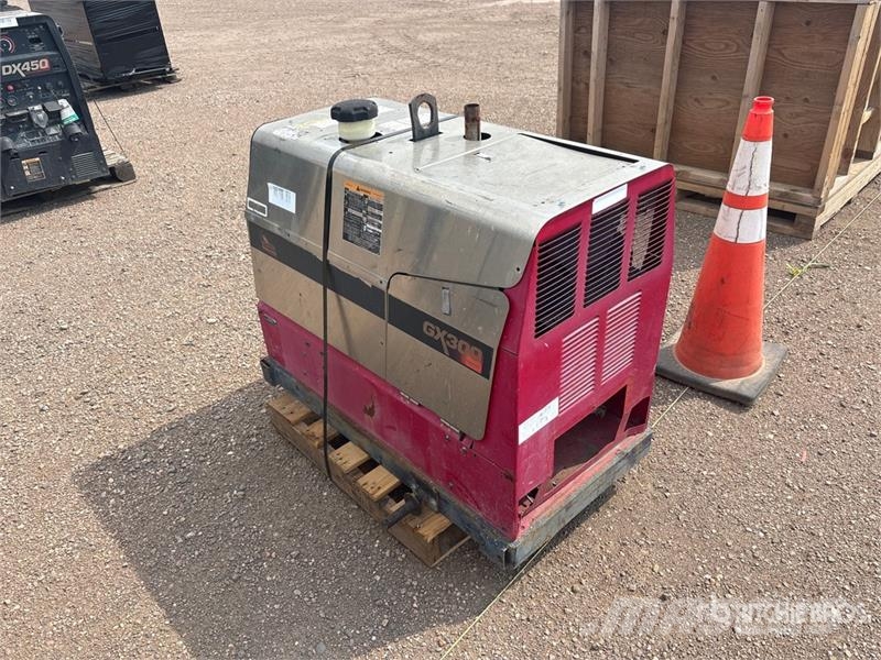 Lincoln GX300 300 A Gas Engine Driven Welder ماكينات لحام