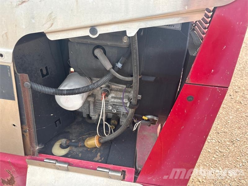 Lincoln GX300 300 A Gas Engine Driven Welder ماكينات لحام