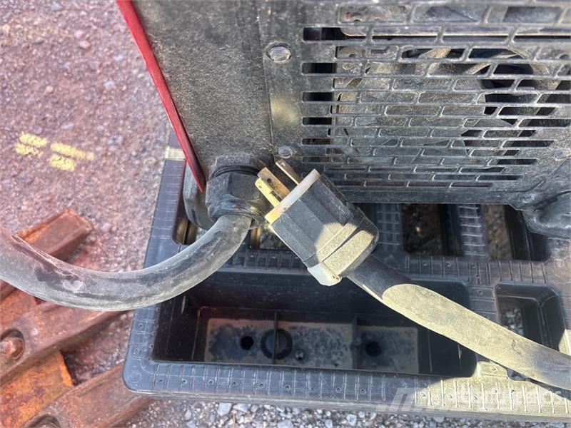 Lincoln K4273-1 Electric Welder Poste à souder