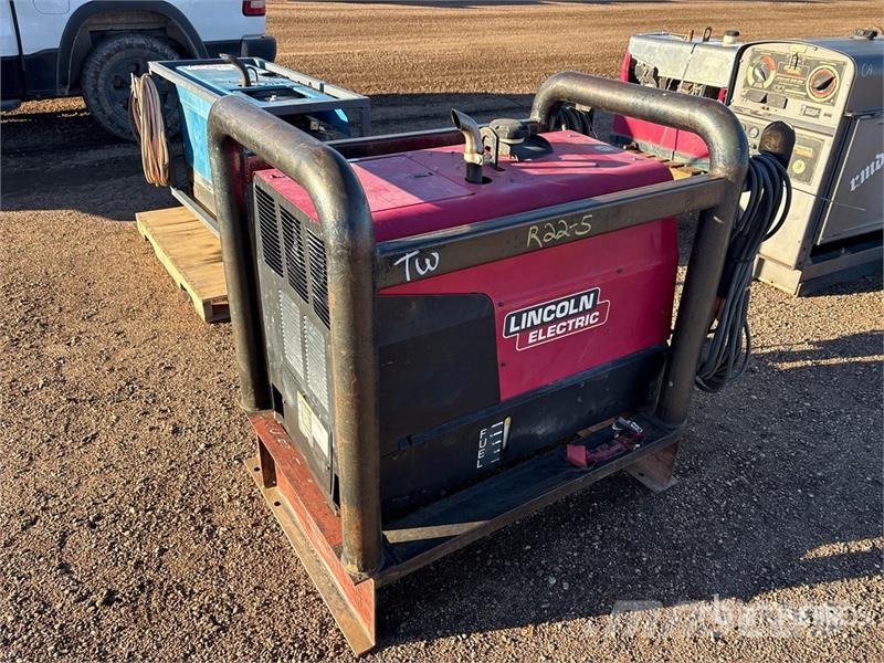 Lincoln Ranger 225 Electric Welder Welding Equipment