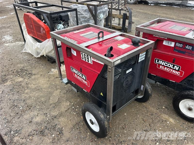 Lincoln Ranger 330MPX Multi-Process Engine Driven Welder Poste à souder