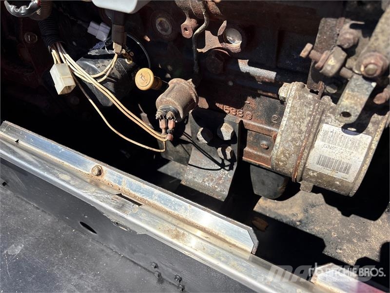 Lincoln Vantage 400 41 A Mobile Multi-Process Engine Drive Varilni instrumenti