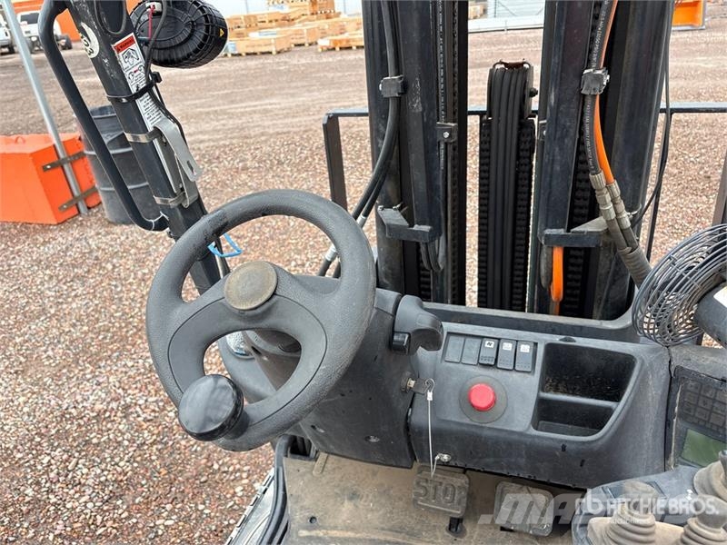 Linde E20C 2730 lb Electric Forklift Электропогрузчики