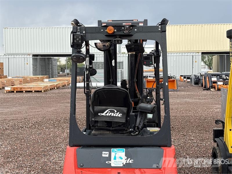 Linde E20C 2730 lb Electric Forklift Электропогрузчики