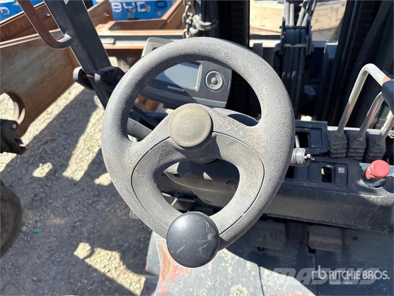 Linde E32CL-48V Electric Forklift Electric forklifts