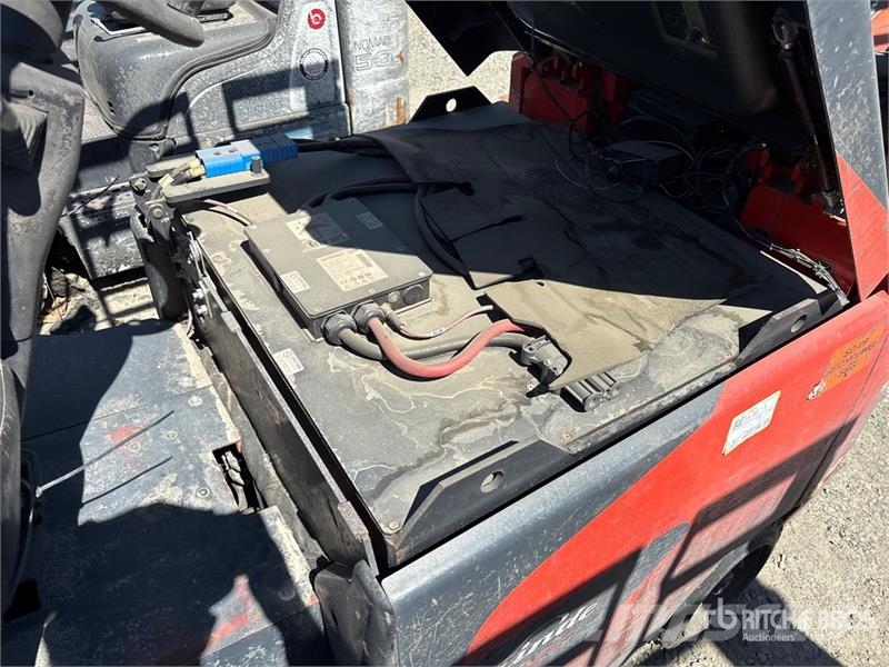 Linde E32CL-48V Electric Forklift Electric forklifts