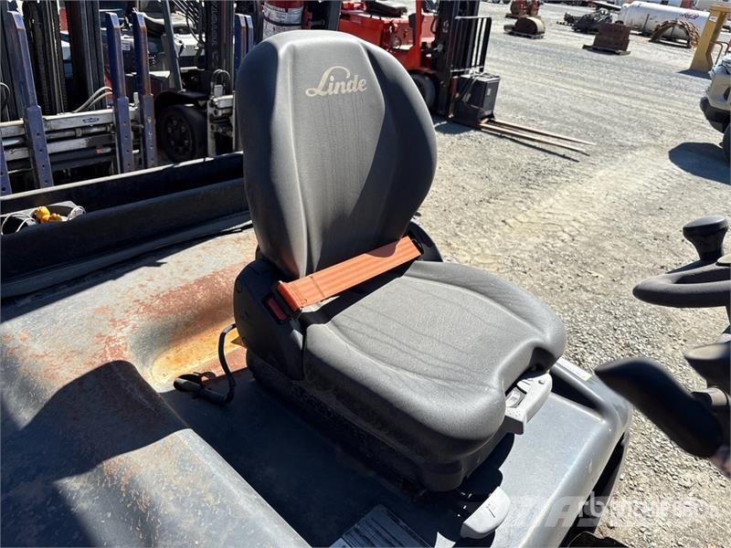 Linde E32CL Electric Forklift Electric forklifts