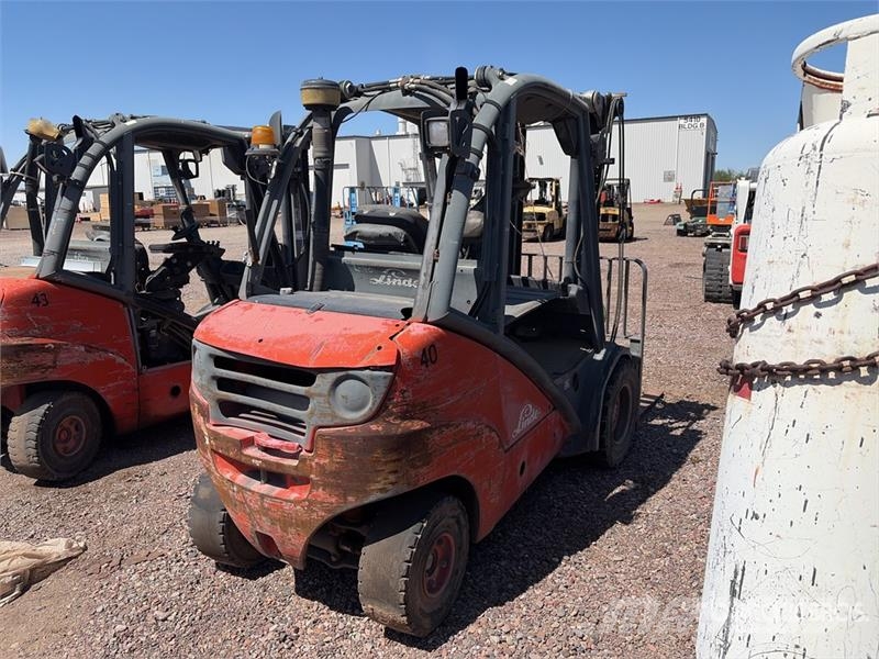 Linde H35D 7000 lb Pneumatic Tire Forklift Autres Chariots élévateurs