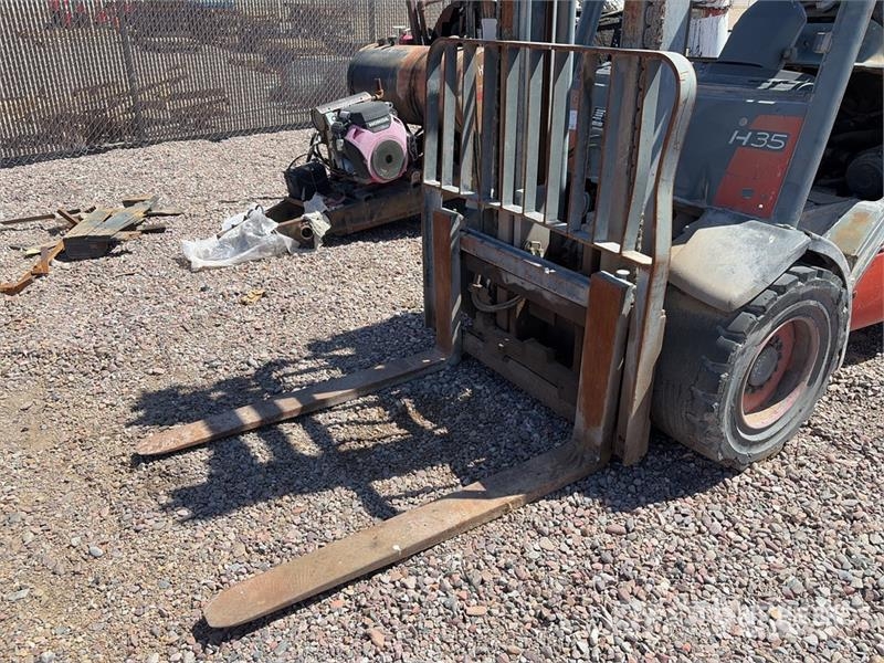 Linde H35D 7000 lb Pneumatic Tire Forklift Autres Chariots élévateurs