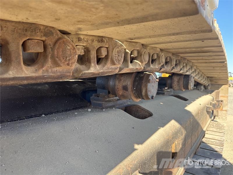 Link-Belt 330 LX Tracked Excavator Pásová rýpadla