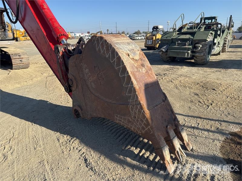 Link-Belt 330 LX Tracked Excavator Pásová rýpadla