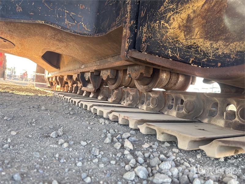 Link-Belt 330 LX Tracked Excavator Pásová rýpadla