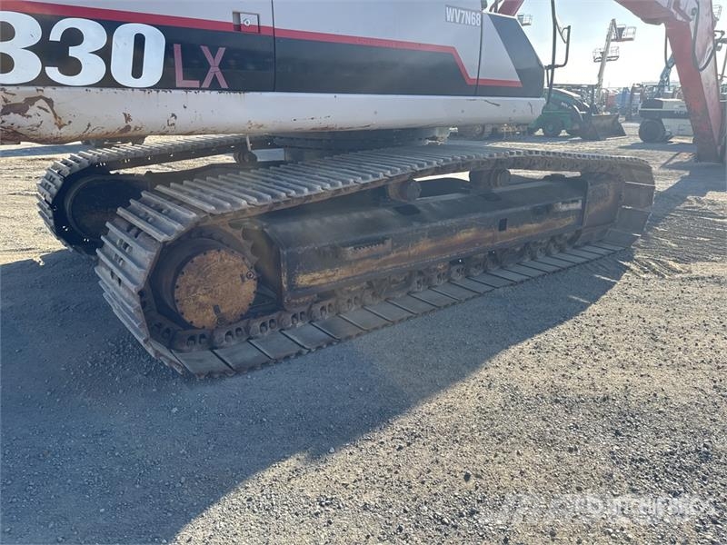 Link-Belt 330 LX Tracked Excavator Pásová rýpadla