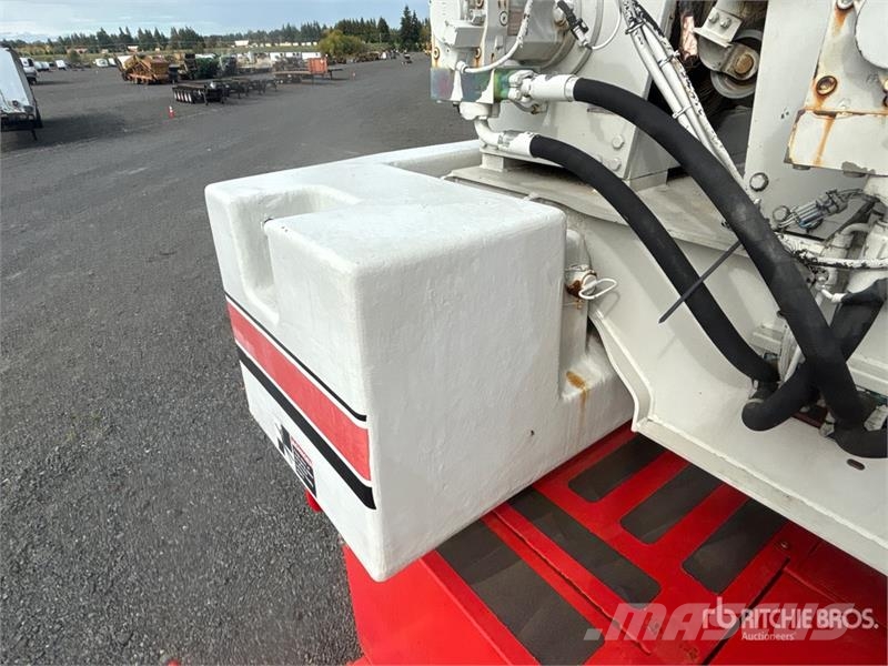 Link-Belt RTC-8065 Rough terrain cranes