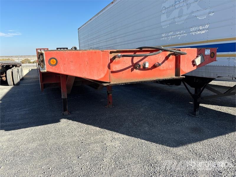 Load King 22700 lb 47 ft Tri/A Step Deck Trailer Низькорамні причепи