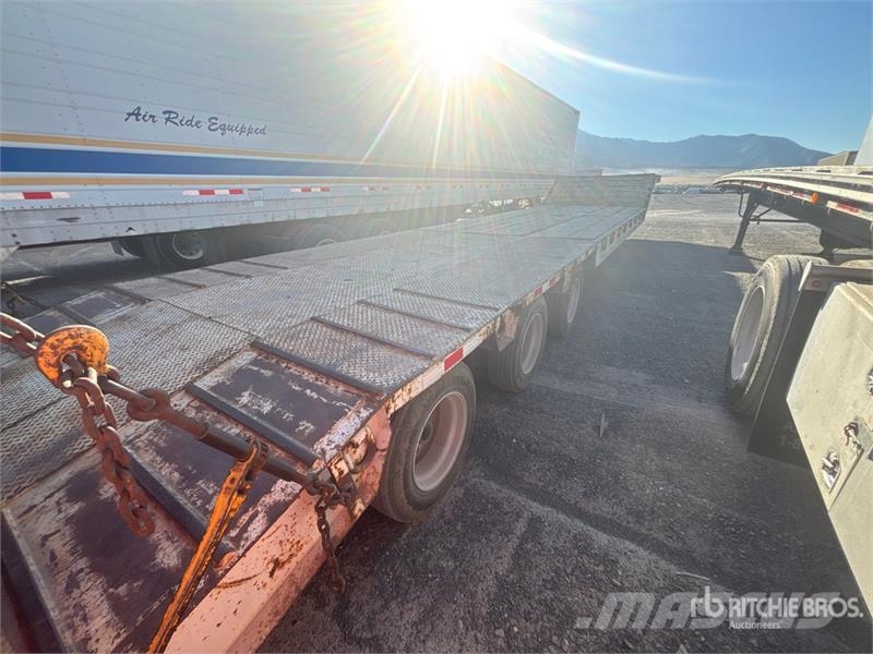 Load King 22700 lb 47 ft Tri/A Step Deck Trailer Низькорамні причепи