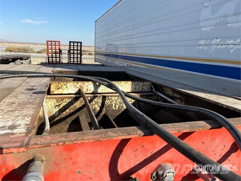 Load King 22700 lb 47 ft Tri/A Step Deck Trailer Низькорамні причепи