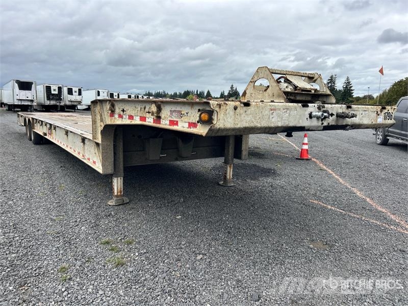 Load King HFT70 48 ft T/A Hydraulic Tail Trailer Dieplader