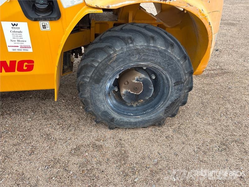 Load King LK 6MC42 6000 lb 4x4 Rough Terrain Forklift Maastotrukit
