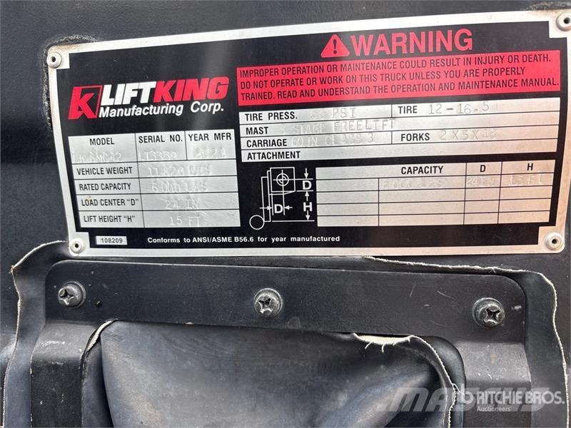 Load King LK 6MC42 6000 lb 4x4 Rough Terrain Forklift Maastotrukit