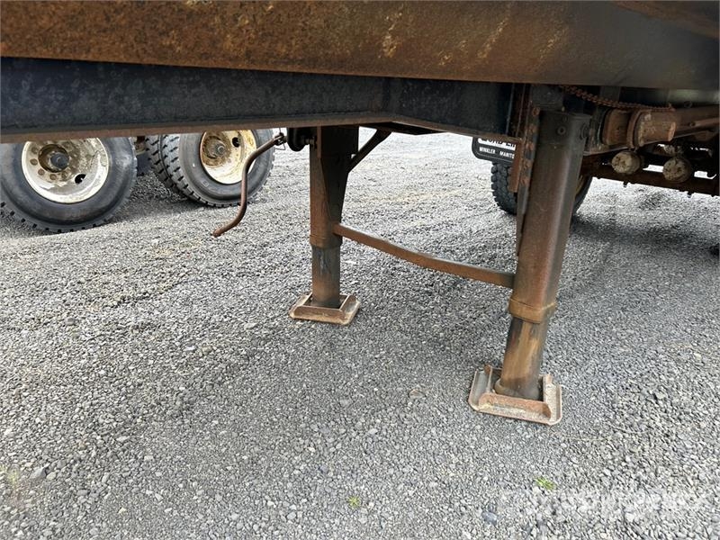  Load Line Line 27 ft T/A End Dump Trailer (Inopera ダンプトレーラー