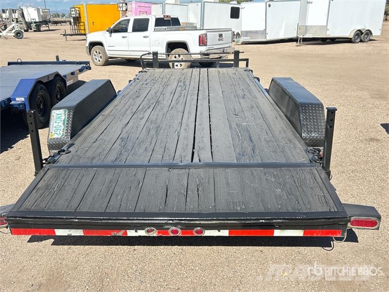 Load Trail 18 ft T/A Equipment Trailer Auto pārvadāšanas treileri