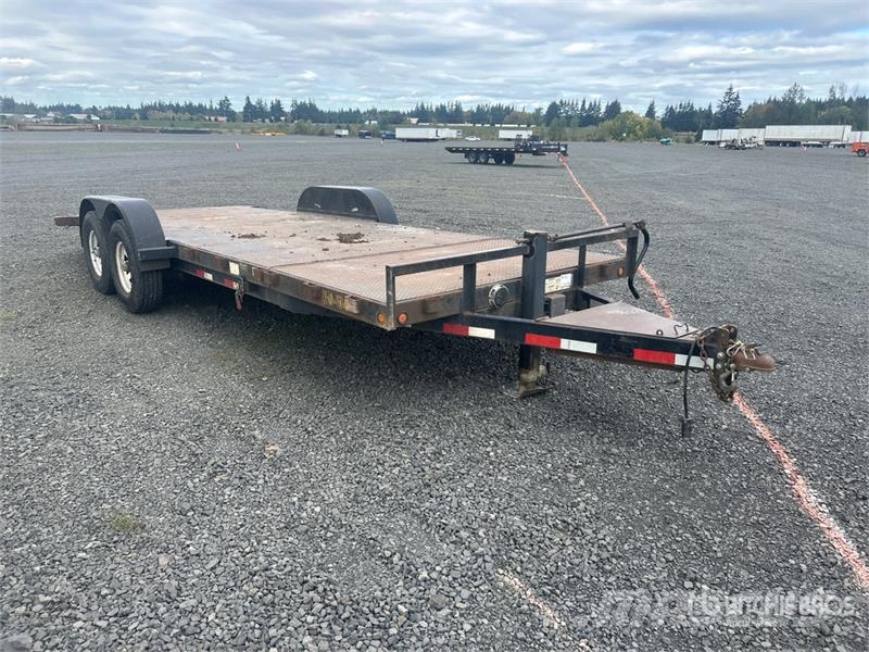 Load Trail 24 ft T/A Tilt Deck Trailer Caricatore basso