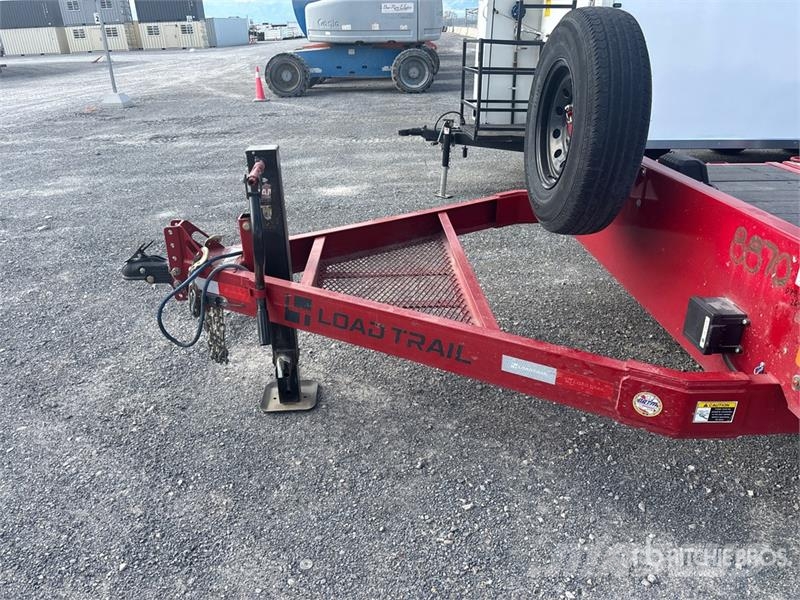 Load Trail 7000 lb 21 ft T/A Equipment Trailer Remolques para transporte de vehículos