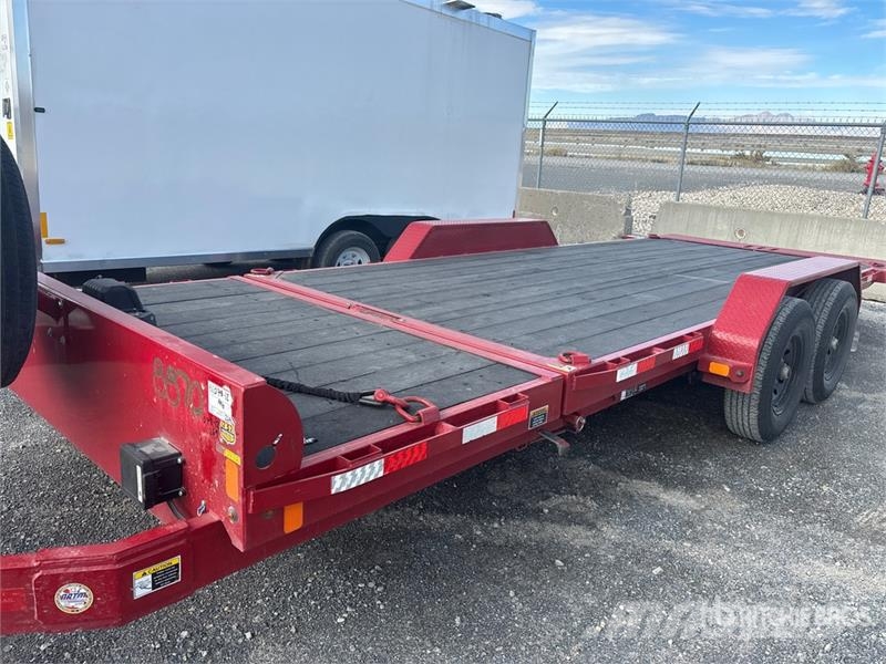 Load Trail 7000 lb 21 ft T/A Equipment Trailer Remolques para transporte de vehículos