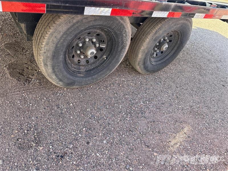Load Trail LDTL303104 20 ft T/A Equipment Trailer Prikolice za prevoz vozil
