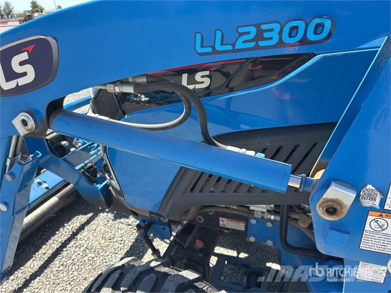LS MT225SH 4WD Utility Tractor Kompaktie traktori