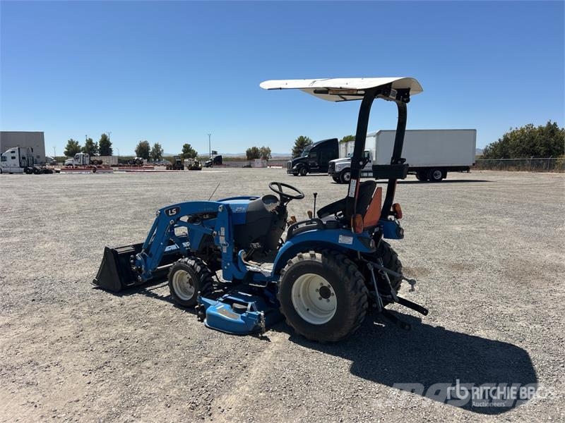 LS MT225SH 4WD Utility Tractor Kompaktie traktori