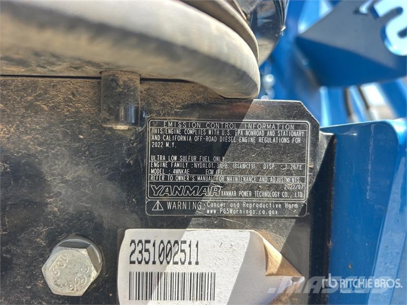 LS MT225SH 4WD Utility Tractor Kompaktie traktori