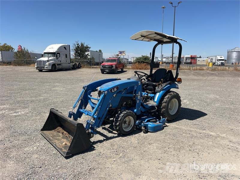 LS MT225SH 4WD Utility Tractor Kompaktie traktori