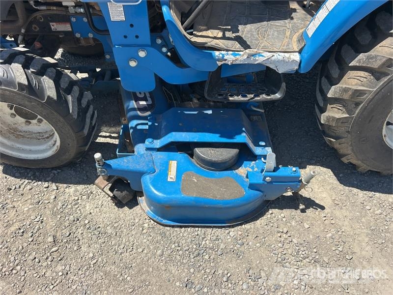 LS MT225SH 4WD Utility Tractor Kompaktie traktori
