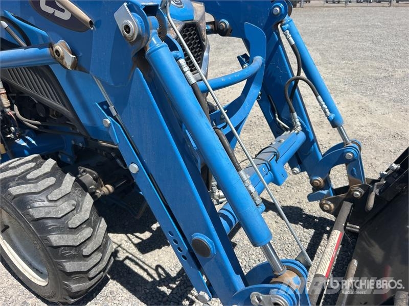LS MT225SH 4WD Utility Tractor Kompaktie traktori