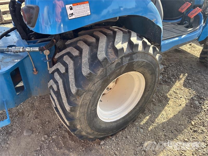 LS Mtron LSMT125 Utility Tractor Compact tractors