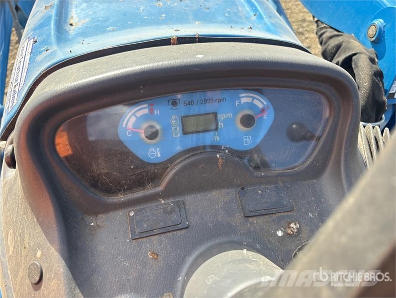 LS Mtron LSMT125 Utility Tractor Compact tractors