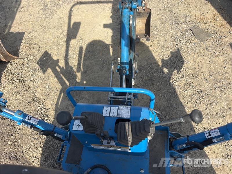 LS Mtron LSMT125 Utility Tractor Compact tractors