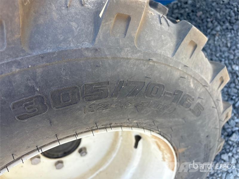 LS Mtron MT225SH Utility Tractor Taajamatraktorit