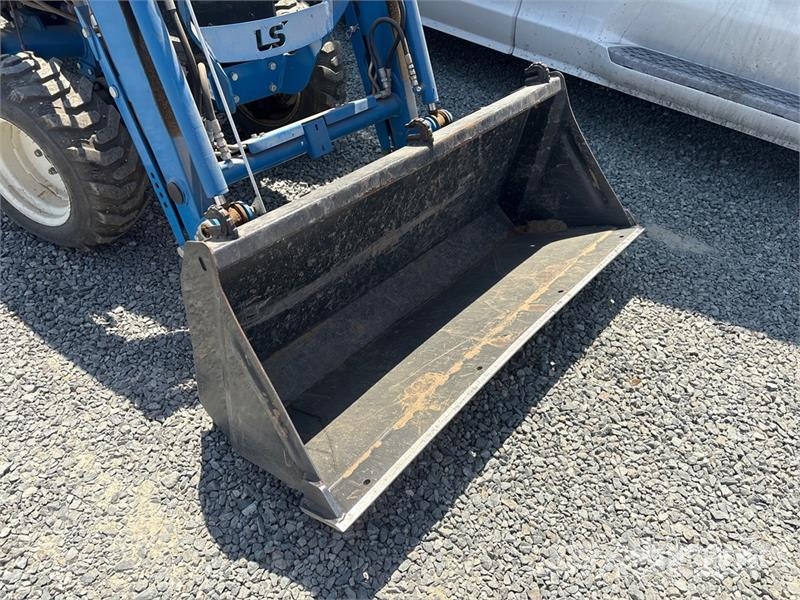 LS Mtron MT225SH Utility Tractor Taajamatraktorit