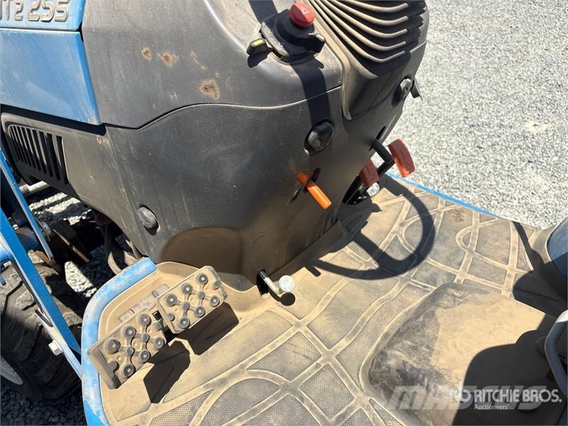 LS Mtron Utility Tractor Kompaktní traktory