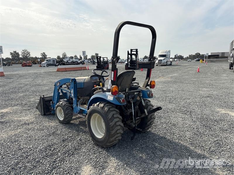 LS Mtron Utility Tractor Kompaktní traktory