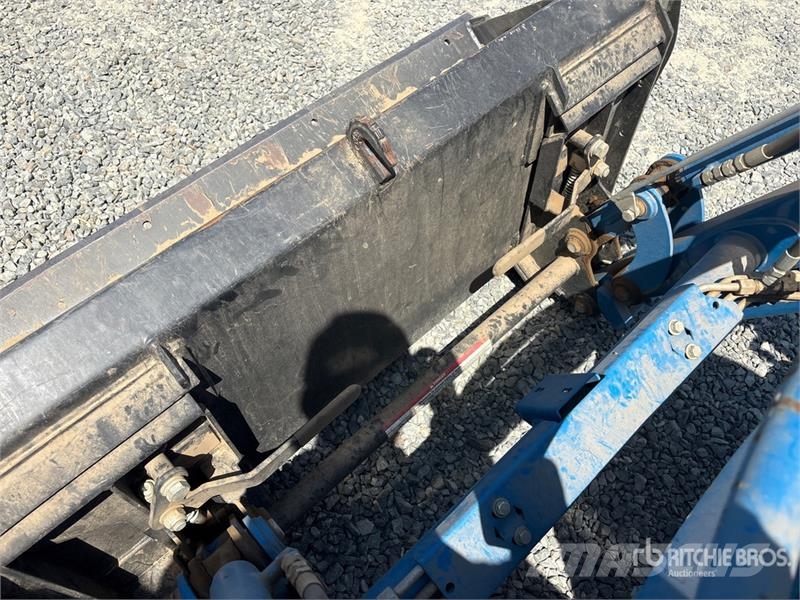 LS Mtron Utility Tractor Kompaktní traktory