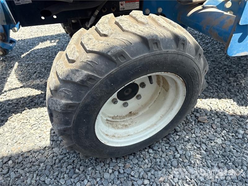 LS Mtron Utility Tractor Kompaktní traktory