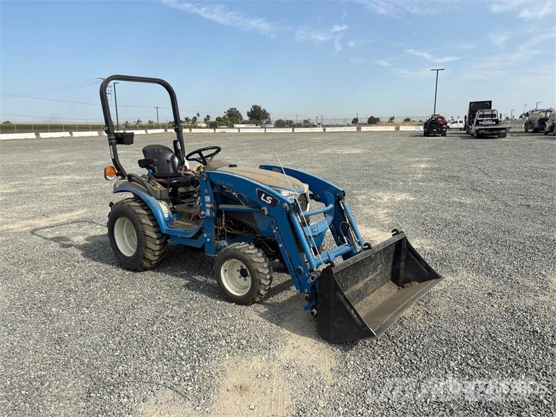 LS Mtron Utility Tractor Kompaktní traktory